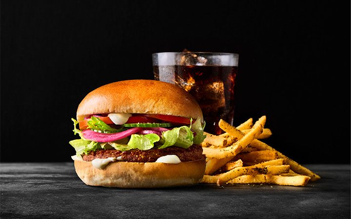 The Hemp Burger, Sunset Boulevard, med fritter og cola